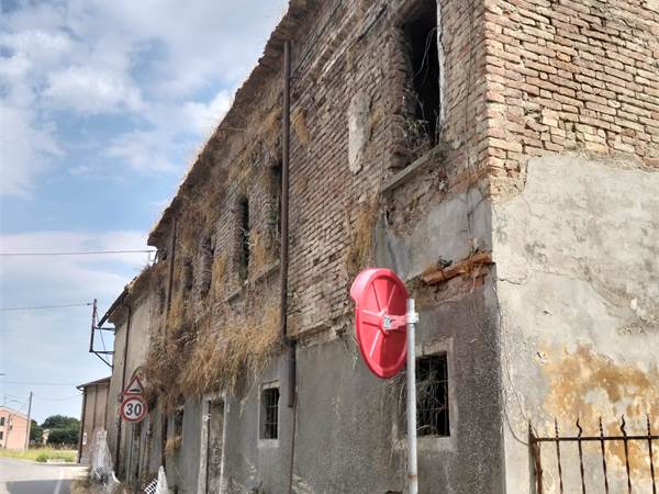 Fabbricato ex Rurale in corso di ristrutturazione in Gualieri